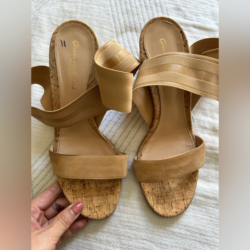 Gianvito Rossi Vintage Cork Heel Suede Sandals Women tan Heels sz 39